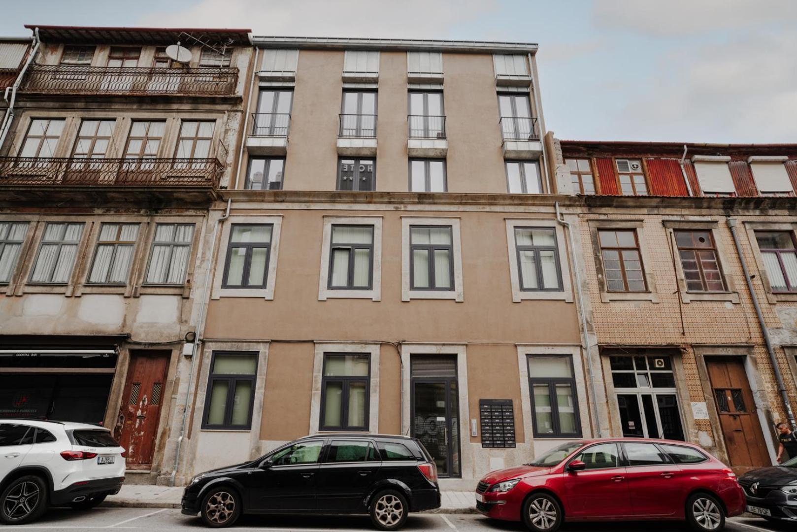 Apartamento Charming Central Studio With Ac, Next To Metro Station OOporto Exterior foto